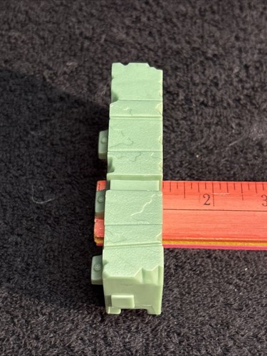 TMNT Secret Lair Playset Replacement Pieces - Small Green Wall #30    S3-II - Picture 9 of 9