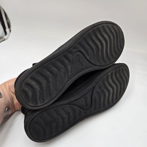 Clarks Cloudsteppers Size 8 Comfort Slip-On Booties Breeze Scrunch Black Flat - Picture 5 of 7