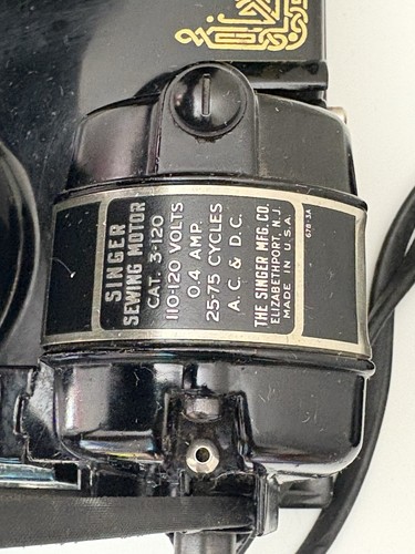 Antike Singer federleichte Nähmaschine Kat. 3-120 mit Koffer - Bild 16 von 24