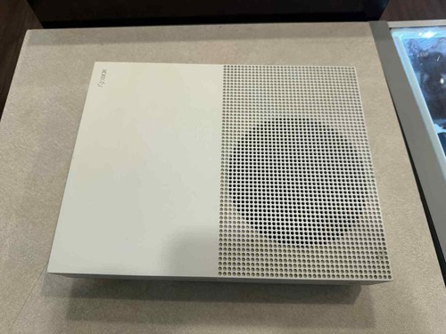 Microsoft Xbox One S 500GB - White 1681 SPB-TS 353011 - Picture 9 of 9