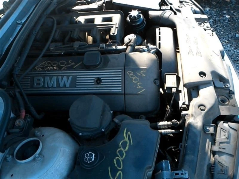 Bomba de inyección de aire sedán mercado canadiense compatible con 01-05 BMW 320i 91299 Foto 2 de 4