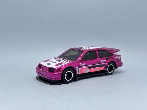 Hotwheels 2026 Super Treasure Hunt STH # '87 Ford Sierra Cosworth ungesponnen geöffnet - Bild 1 von 4