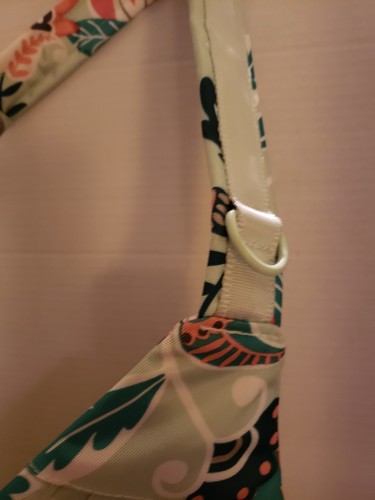 VERA BRADLEY LIGHTEN UP SLING BACKPACK IN MINT FLOWERS SNAILS LIGHT GREEN NEW - Picture 6 of 10