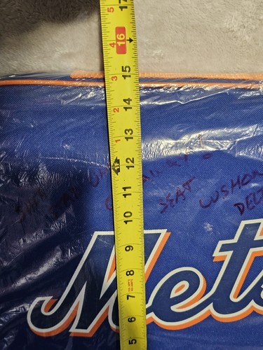 BRAND NEW VINTAGE NEW YORK METS PADDED SEAT CUSHION DELTA AIR PROMOTION 15”X15" - Picture 3 of 4