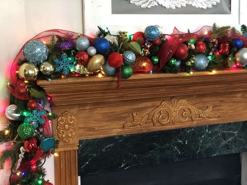 Garland Lights Multi Colored loaded with ornaments BEAUTIFUL 9’ Lights - Picture 4 of 11