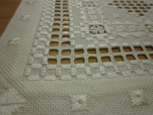 Hardanger Tischdecken Läufer - Design Elba oder Apart mit den Maßen 40x120 cm. - Picture 3 of 6