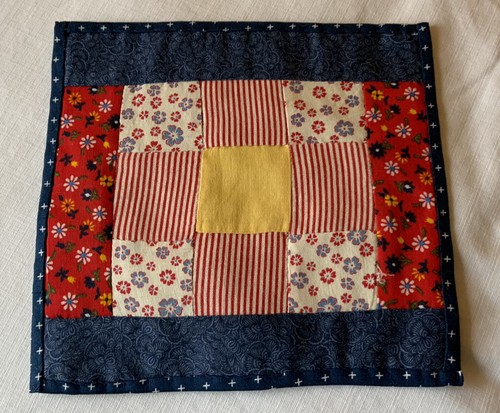 Vintage Patchwork Quilt Table Topper, 9 Patch, Calico Prints, Navy Blue, Red - Picture 2 of 9