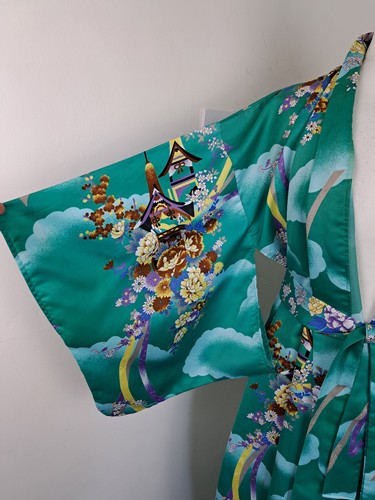 Green Oriental Satin Made in Japan Longline Kimono - One Size - Picture 3 of 7