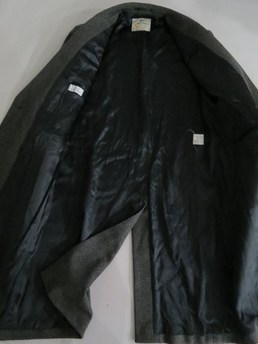 Aquascutum London made in England lambswool double breasted topcoat 44 R - Picture 7 of 9