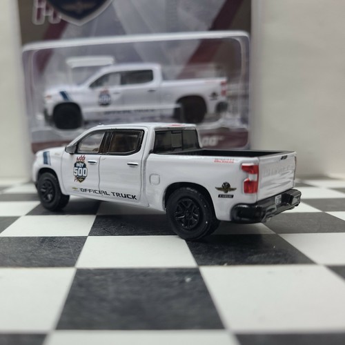 * Chevrolet Silverado 1500 Trail Boss 2019 camioneta de ritmo Indy 1:64 Greenlight 30163 - Imagen 9 de 12