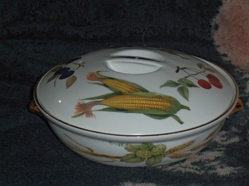 Royal Worcester Evesham Gold Entree Dish Round Flat Handled Lid 8 Inch England  - Picture 1 of 5