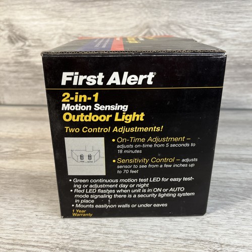 First Alert, 2 In 1 Security Motion Sensing Security Floodlight Black Open Box - Picture 3 of 16