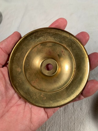Vintage 4&3/16in Brass Heat Cap for Electric Table Lamp Shade - Picture 3 of 3