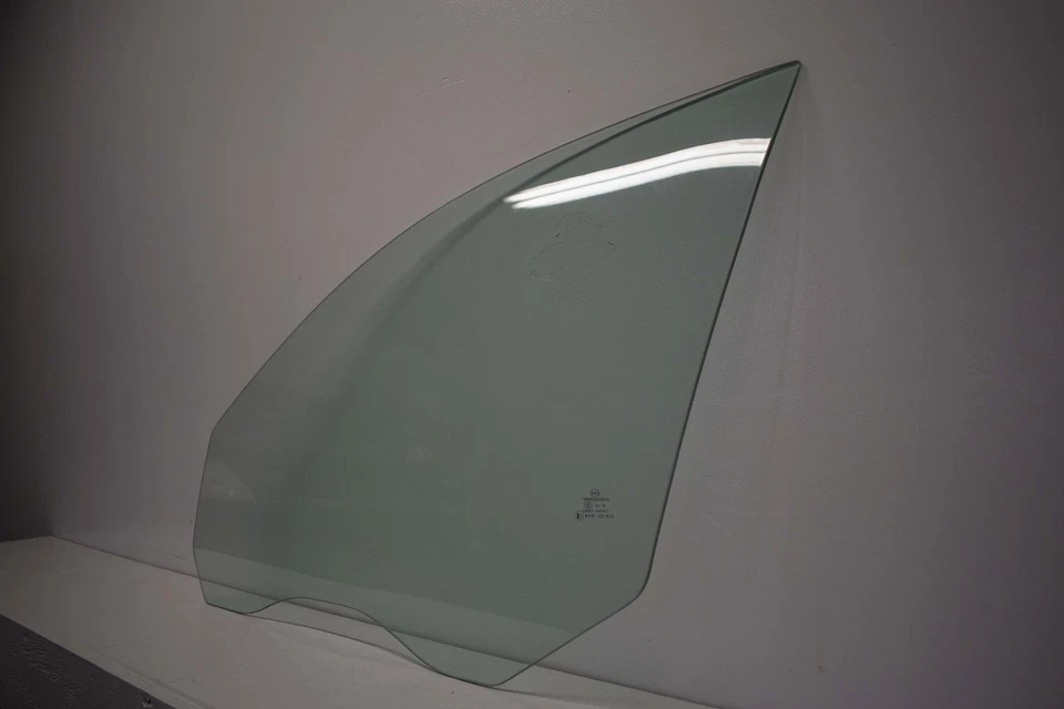 Front Left Driver Side Door Window Glass for 2004-2010 BMW M5, 525-550 - Изображение 2 из 4