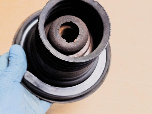 +06-15 Soportes de puntal delanteros Lexus Is250 48680-53031 OEM usados - Imagen 7 de 9