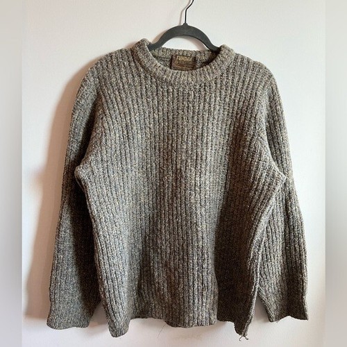 TUNDRA Vintage 90s Pure Virgin Wool Knit Sweater Made in Canada Size L