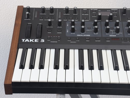 Sequential Take 5 - 44 Tasten Analog Synthesizer + OVP + 1 Jahr Gewährleistung - Bild 3 von 7