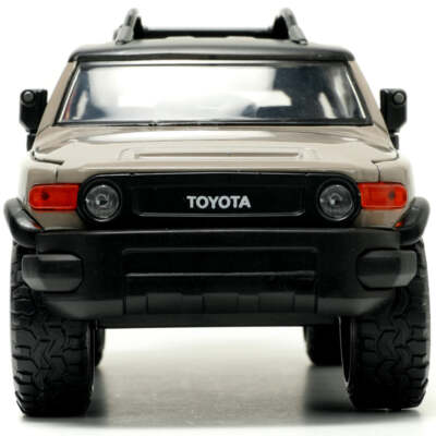 Just Trucks Toyota FJ Cruiser with Extra Wheels 1:24 Scale