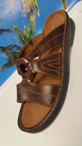 Clarks Women's Brown Leather Comfort Wedge Heel Sandals 11 M Women EUC - Picture 1 of 7