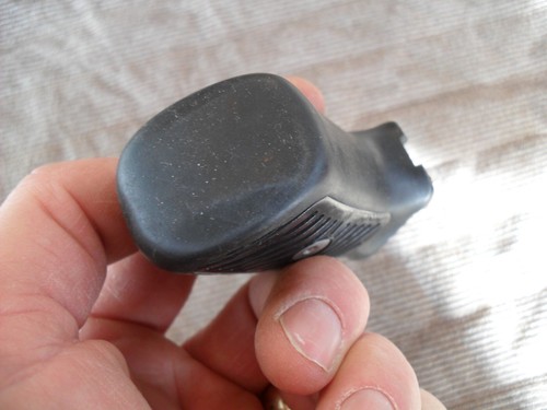 Ruger SP 101 Factory Grips - Picture 3 of 6