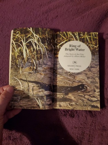 Ring Of Bright Water-A Golden Book Special (Ex-Library, PB, 1969) - Picture 5 of 11