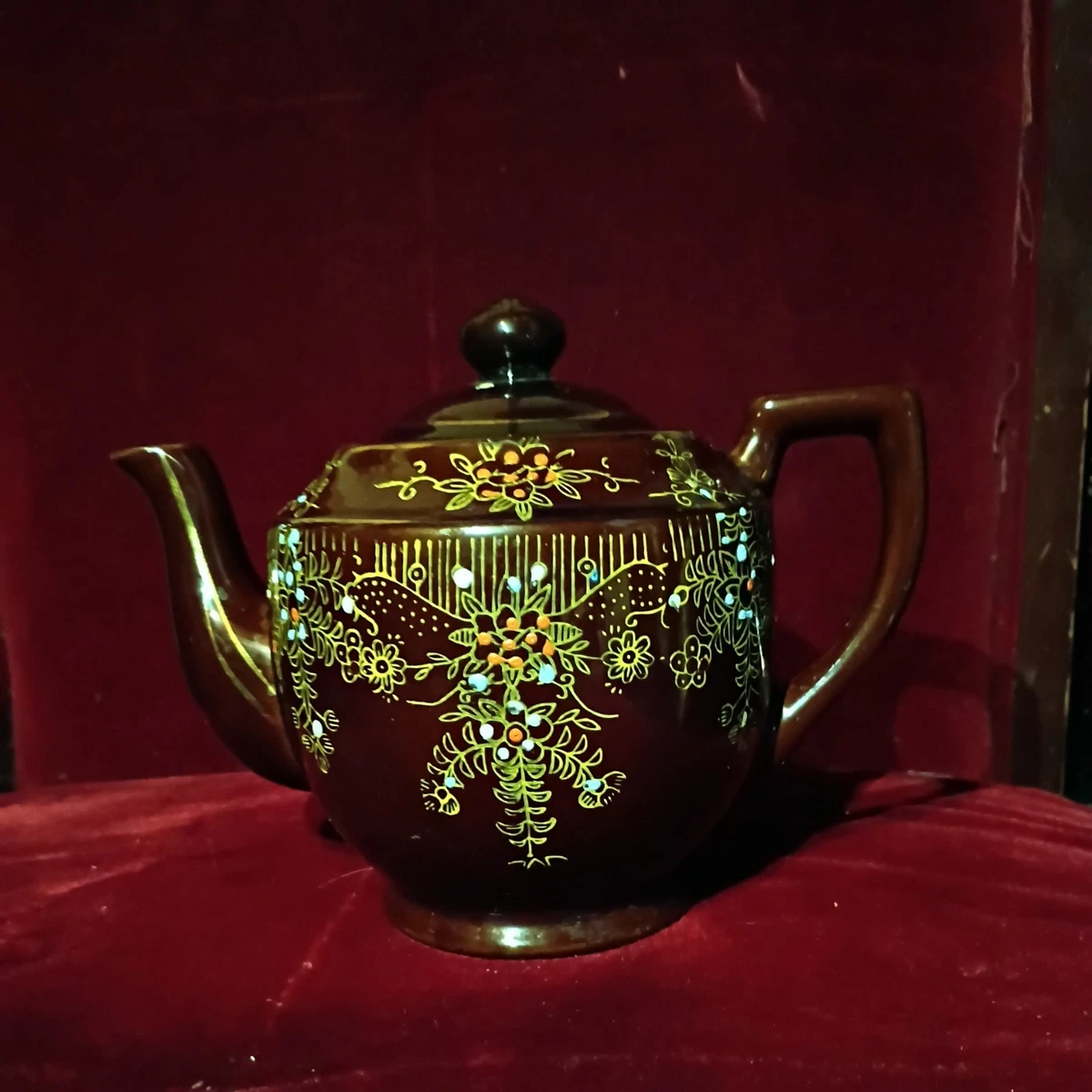 Brown Vintage Original 1900-1940 Antique Japanese Teapots for sale