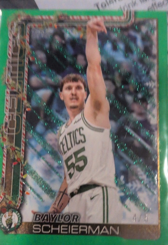 2025-26 Topps Holiday -Baylor Scheierman #H5 Holiday Metallic Orange Glitter /25