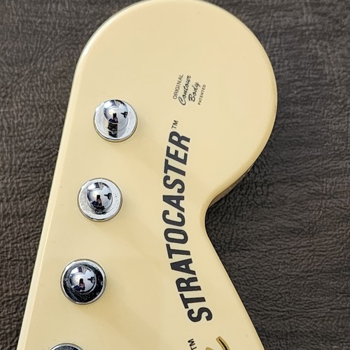 XBOX 360 RockBand Bundle FENDER STRATOCASTER WIRED GUITAR 822152 w/Game + Bag - Picture 11 of 24