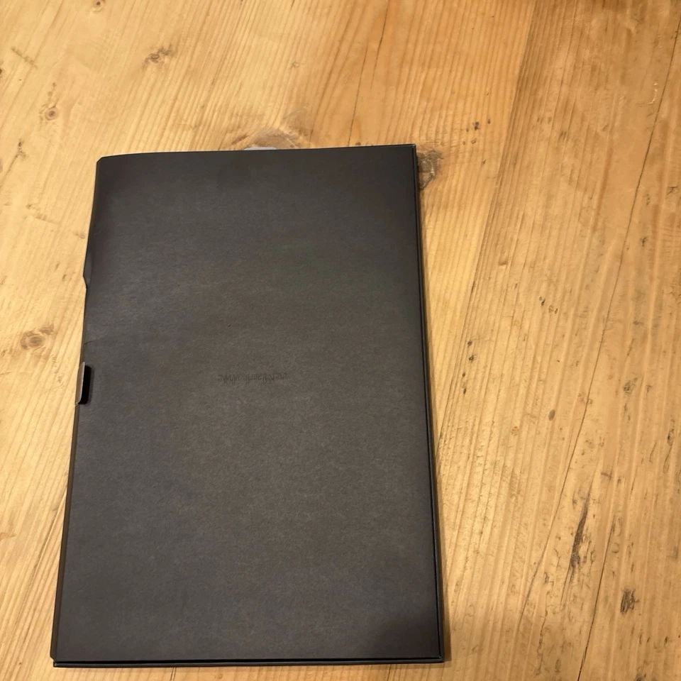 Remarkable 2 Paper Tablet Grey with Pen and Spare Nibs - Image 2 of 4