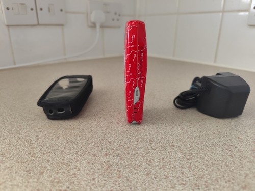 Nokia 3310 Custom Colored Red Mobile Phone with charger + Case - Zdjęcie 15 z 17