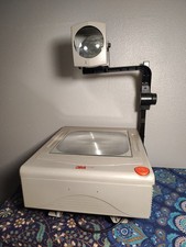 Overhead Projector 3M 1700 -  Works Great! Good quality