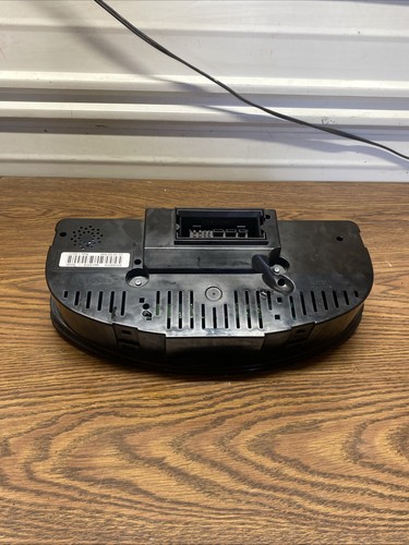 2007 Volkswagen Jetta 2.5L Instrument Cluster!!!!!!!!!! - Picture 9 of 12