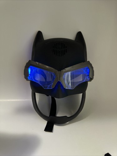 ⚡️DC Justice League Batman Kids Costume Mask Voice Change/Lights Up - Picture 14 of 19