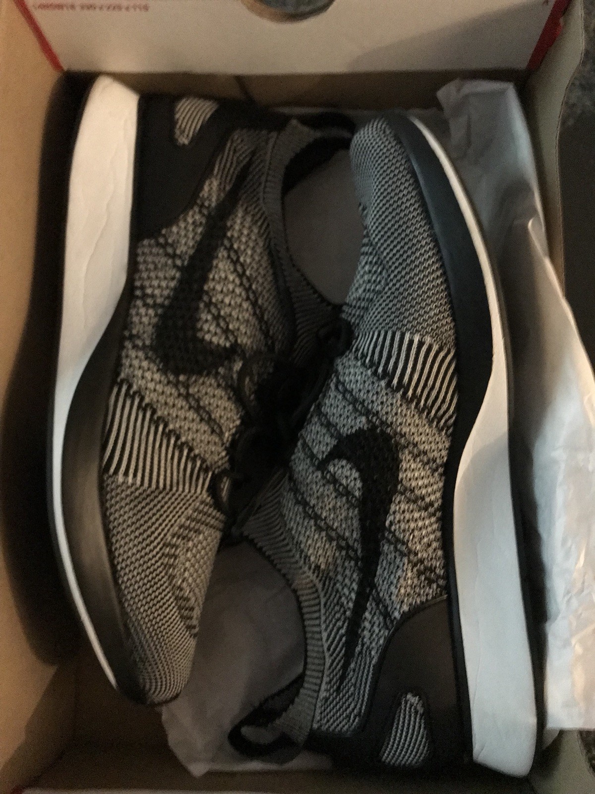Men's Nike Air Zoom Mariah Flyknit Racer Running Shoes Size 11 Men's Nike Air Zoom Mariah Flyknit Racer Running Shoes Size 11