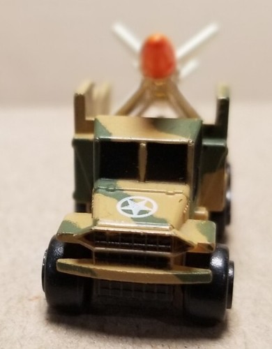 Micro Maschinen Militär Bodenfahrzeug Raketenwagen mit loser Rakete - Bild 3 von 6