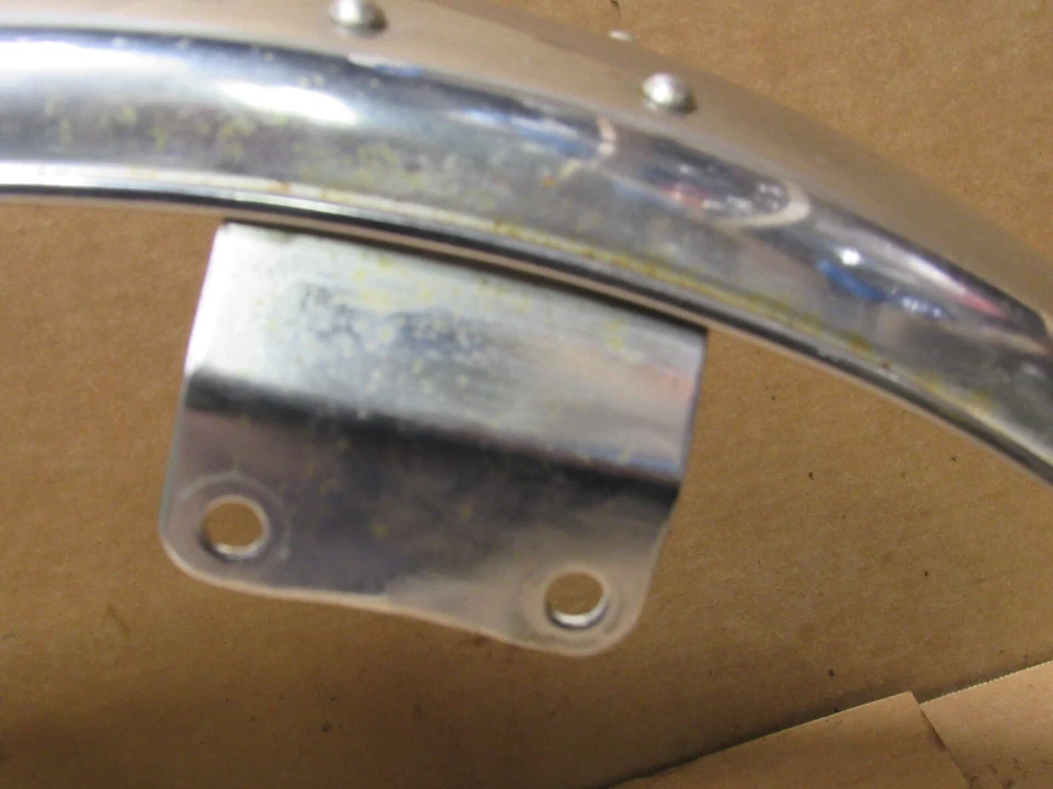 1978 Kawasaki KZ400 Front Fender 35001-5007 Foto 3 de 4