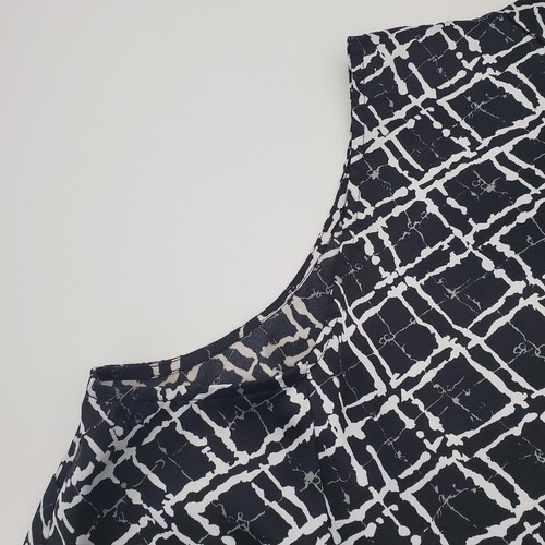 Lane Bryant Sleeveless Top Womens Size 20 Black White Blouse Ruffles & Keyhole - Picture 10 of 18