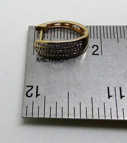 SOLID 10CT YELLOW GOLD DIAMOND SINGLE MHJ HUGGIE EARRING - ONE EARRING ONLY - Picture 13 of 15