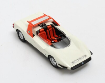 Matrix 1:43 Alfa Romeo P33 Roadster Pininfarina Année De Construction 1968 Blanc Orange Mx50102 171