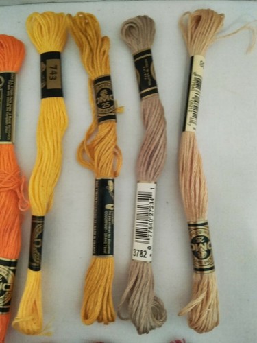 DMC 25 Mouline Special Cotton Embroidery Thread 16 Lot 8m Variety Colors - Picture 4 of 5