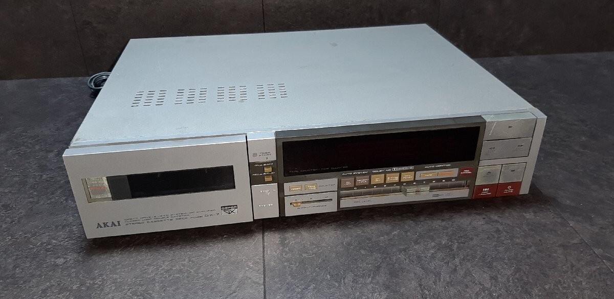 AKAI GX-7 3ヘッド ステレオカセットデッキ 赤井電機 ジャンク AKAI GX-7 3ヘッド ステレオカセットデッキ 赤井電機 ジャンク