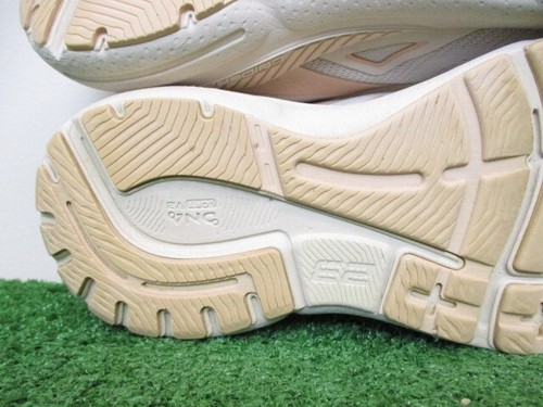 Brooks Adrenaline GTS 23 Shoes Womens 8 Crystal Grey Villa White Support Trainer - Picture 12 of 16