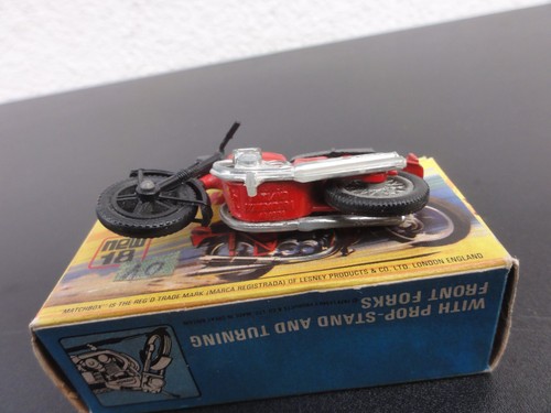 MATCHBOX LESNEY HONDARORA MOTORRAD Nr 18 Nr 15 - Bild 6 von 10