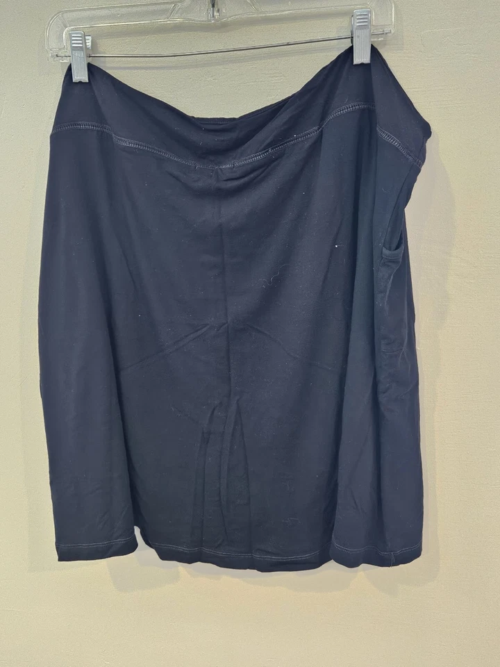 Falda corta talla 3x FRESH PRODUCE negra tejida elástica CITY Plus carrera Foto 3 de 4