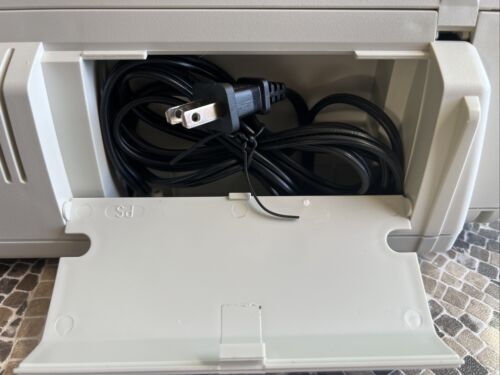 ROYAL Scriptor Portable Electric Typewriter; RY52121677; PCUA: 69149V - Picture 6 of 17
