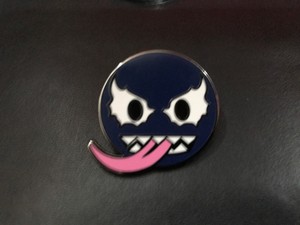 2017-SDCC-EXCLUSIVE-Marvel-Emoji-Pin-Venom-Mystery-Blind-Box
