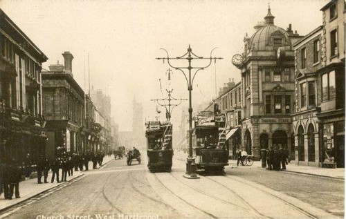 ECHTFOTO-POSTKARTE VON CHURCH STREET, WEST HARTLEPOOL, COUNTY DURHAM, PHOENIX - Bild 1 von 2