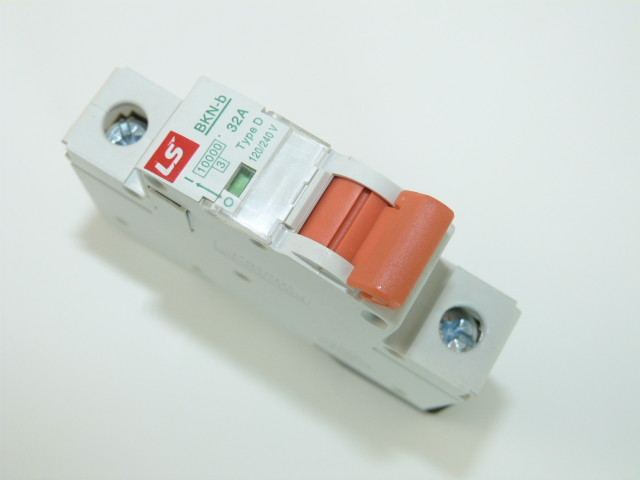 Cerus Mini Circuit Breaker 2 Pole 40 Amp Din Rail Mountable NEW