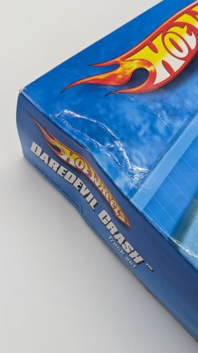 HOT WHEELS DAREDEVIL CRASH TRACK SET INCLUDES 1 CAR AND TRACK -NEW - Picture 7 of 12