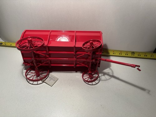 Franklin Mint Precision Models Flare Side Wagon Red, 1/12 SCALE DIE CAST IH - Picture 11 of 21